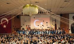Zonguldak Bülent Ecevit Üniversitesi Kdz. Ereğli mezunlarını geleceğe uğurladı