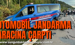 Tofaş otomobil jandarma aracına çarptı: 1 ağır yaralı