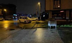 14 yaşında çocuk, otobüs durağında silahla vurulmuş halde bulundu