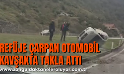Refüje Çarpan Otomobil  Kavşakta Takla Attı