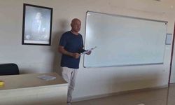 40 yıllık gazeteci 65 yaşında bölüm birincisi olarak mezun oldu