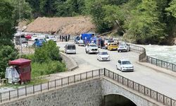 Eşyaları dere kenarında bulunan şahıs için arama çalışması başlatıldı