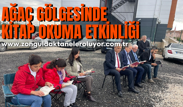 Alaplı’da ağaç gölgesinde kitap okuma etkinliği