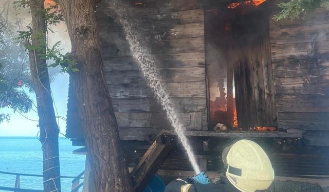 Ordu'da kafe eklentisinde yangın