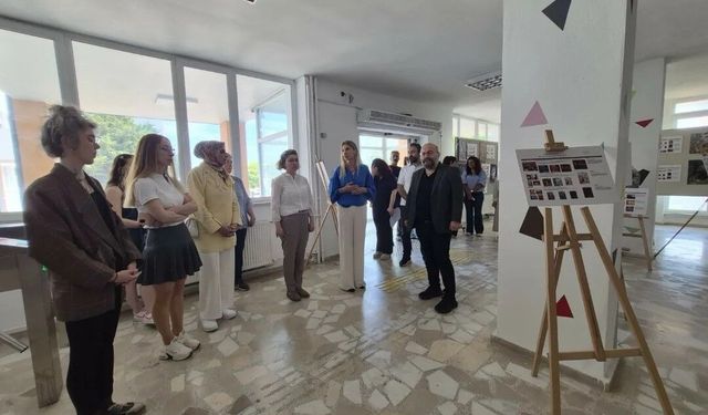 Sinop'ta 'Karardan Görsele' sergisi sanatseverlerle buluştu