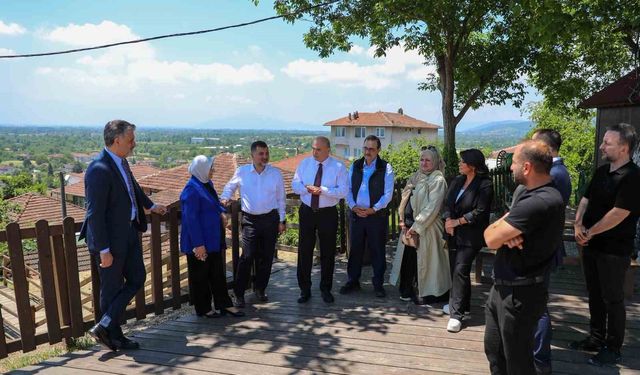 TBMM Yapay Zeka Araştırma Komisyonu Başkanı Dönmez ve Sarıeroğlu, Konuralp Antik Kenti'ni gezdi