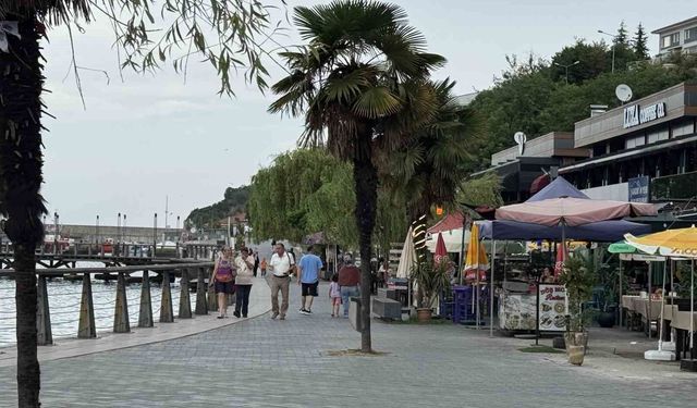 Sıcak havayı gören sahile koştu