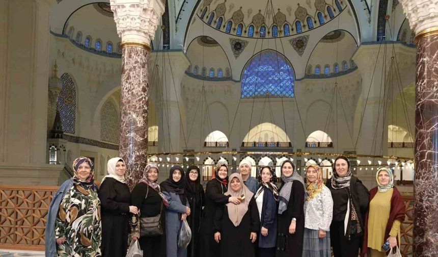 Kur’an kursu öğrencileri manevi mekânlarını gezdi