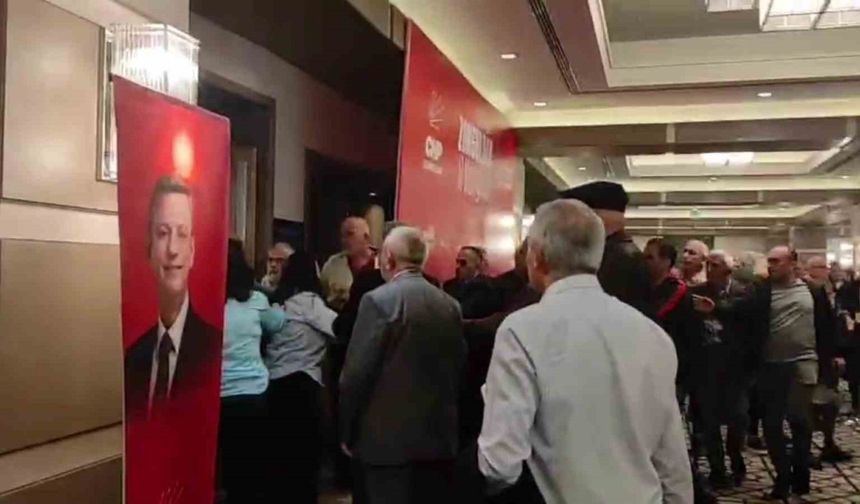 Zonguldak’ta CHP’nin kongresinde yumruklu kavga