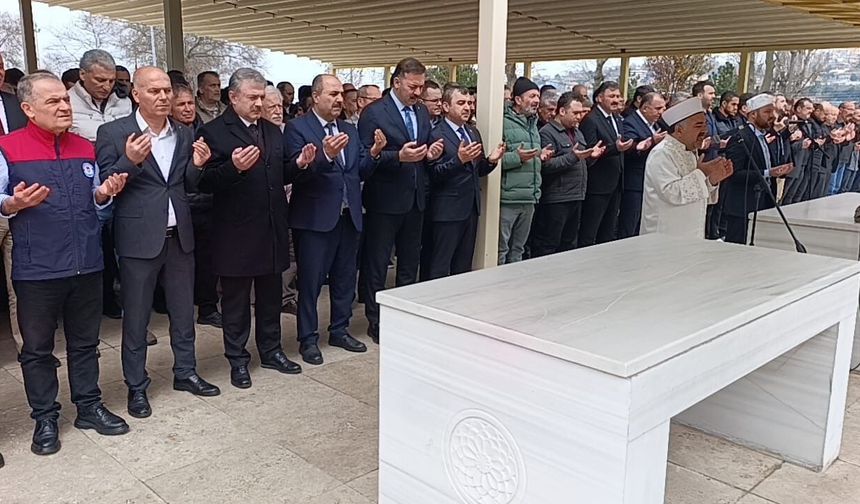 Saldırılarda hayatını kaybedenler için gıyabi cenaze namazı kılındı