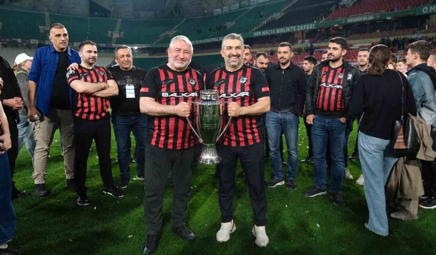 Çorum'da Çorum FK sahibi Savaş Balçık'a fahri hemşehrilik beratı verilmesi teklifi gündeme alınacak