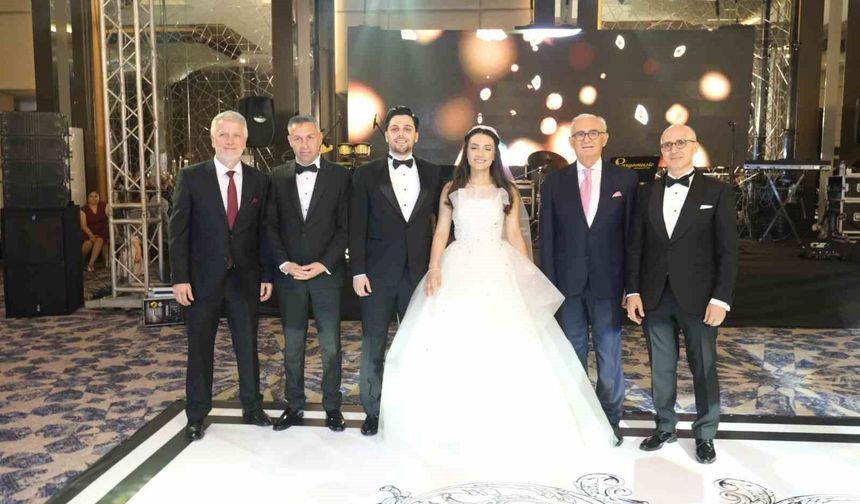Görkemli düğünle mutluluğa 'evet' dediler