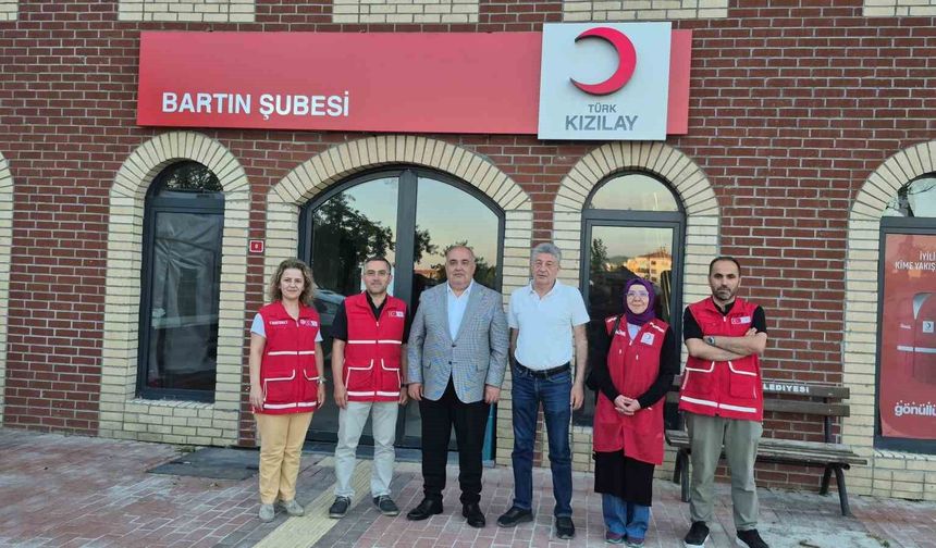 Kızılay'a 158. kuruluş yıldönümü kutlaması