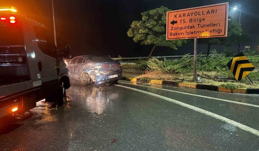 Alaplı Akçakoca yolunda kaza;5 yaralı