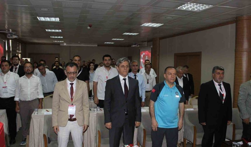 Beş ilin sağlık müdürü Zonguldak'ta acil sevk zinciri için toplandı