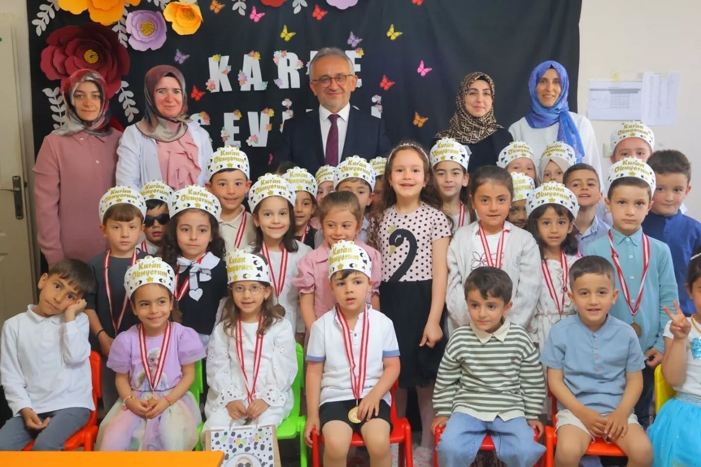 Bayburt'ta Kur'an kursu öğrencileri karne sevinci yaşadı